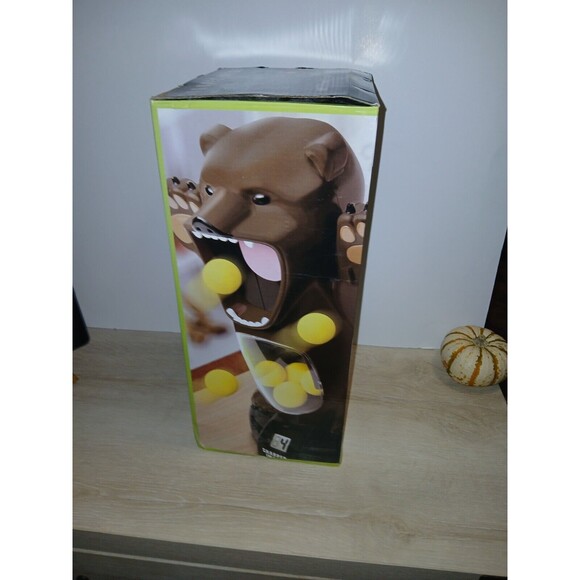 Sharper Image Hungry Bear Target Shooting Game With Box Launcher & 8 Foam Balls - Picture 4 of 16